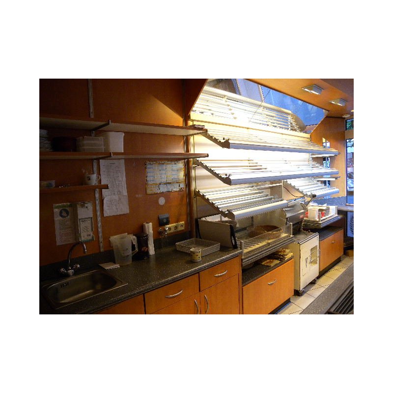 BÄCKERTHEKE mit Kühlung + 2 Brotregalen