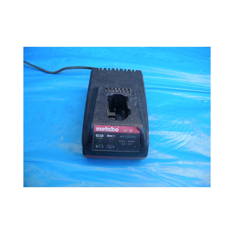 METABO AC30 Ladegerät