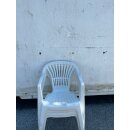 Stapelstuhl / Bistrostuhl / Gartenstuhl aus Kunststoff