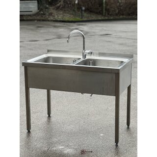 Doppelspüle mir 2 Becken und Armatur Edelstahl ca. 120 cm breit