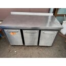 Arbeitstisch / Bäckertisch mit 3 Mehlwagen Edelstahl ca.150 cm breit
