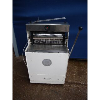 BASTER Schnittbrotgatter auf 2 Rollen Halbautomat 9 mm 220 V